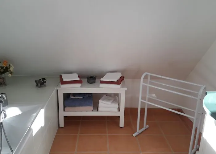 D'hotes - La Maison De Jane Bed and Breakfast 3*